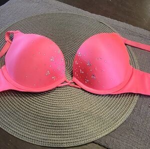 Victoria's Secret Bombshell Plunge Add 2 Cups